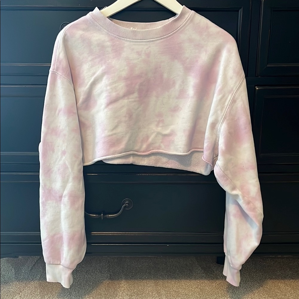 PacSun Cropped Sweatshirt